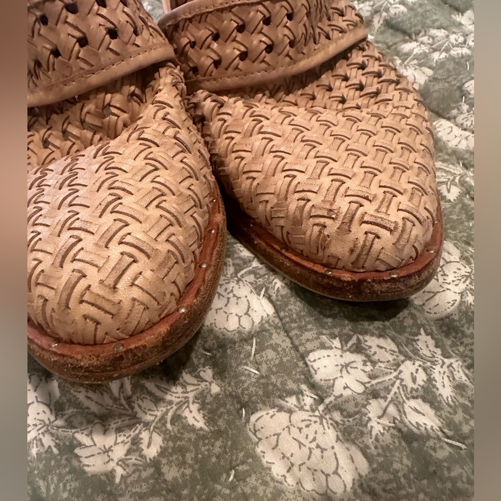 Freda Salvador Tan Woven Mules - Picture 7 of 12